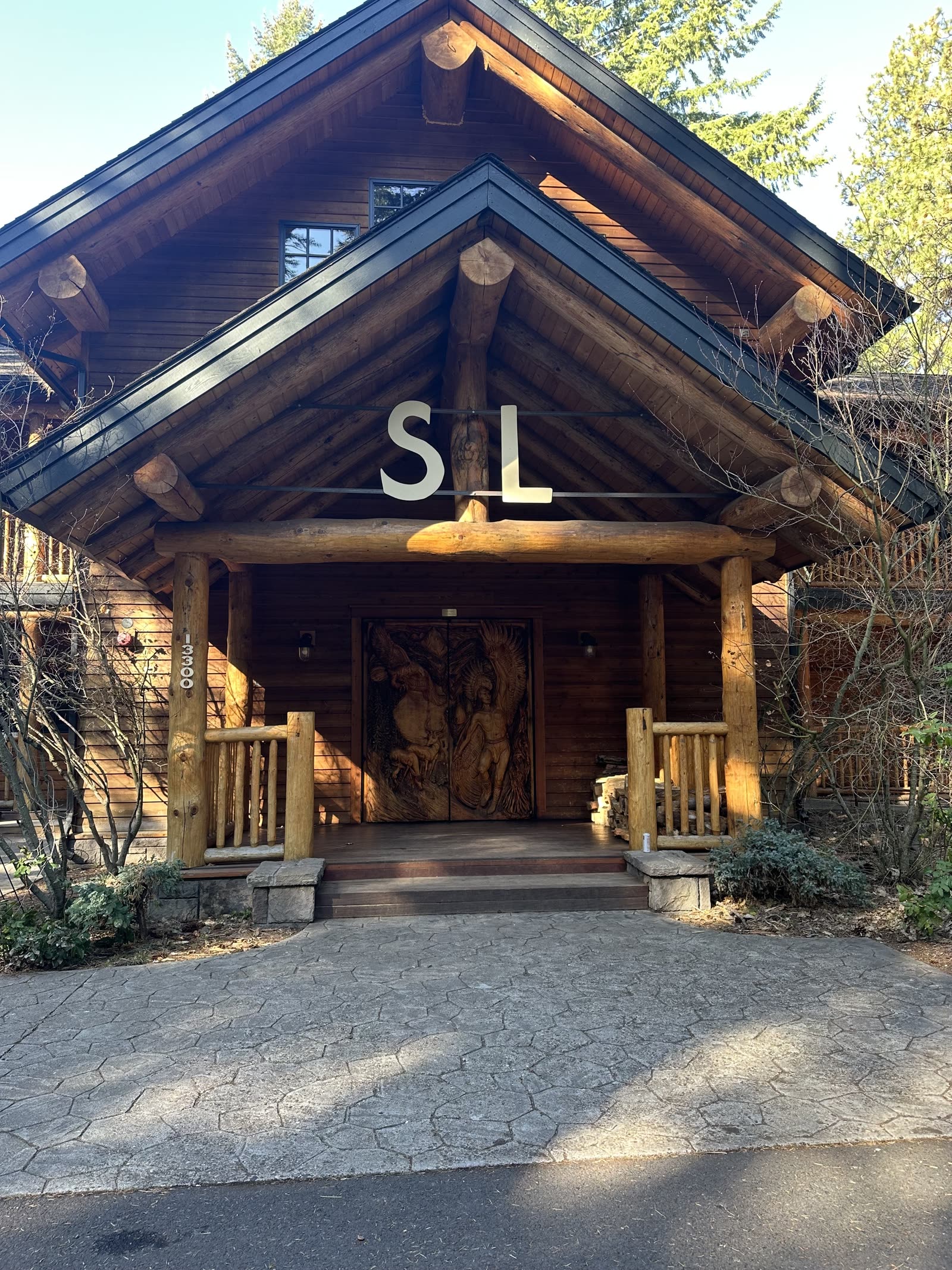 The lodge entrance portal at Suttle Lake